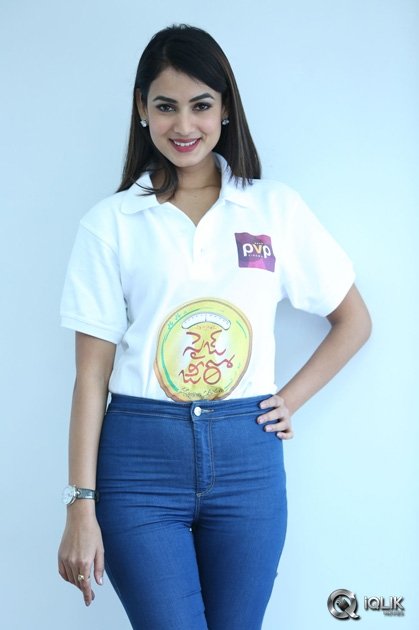 Sonal-Chauhan-Interview-About-Size-Zero